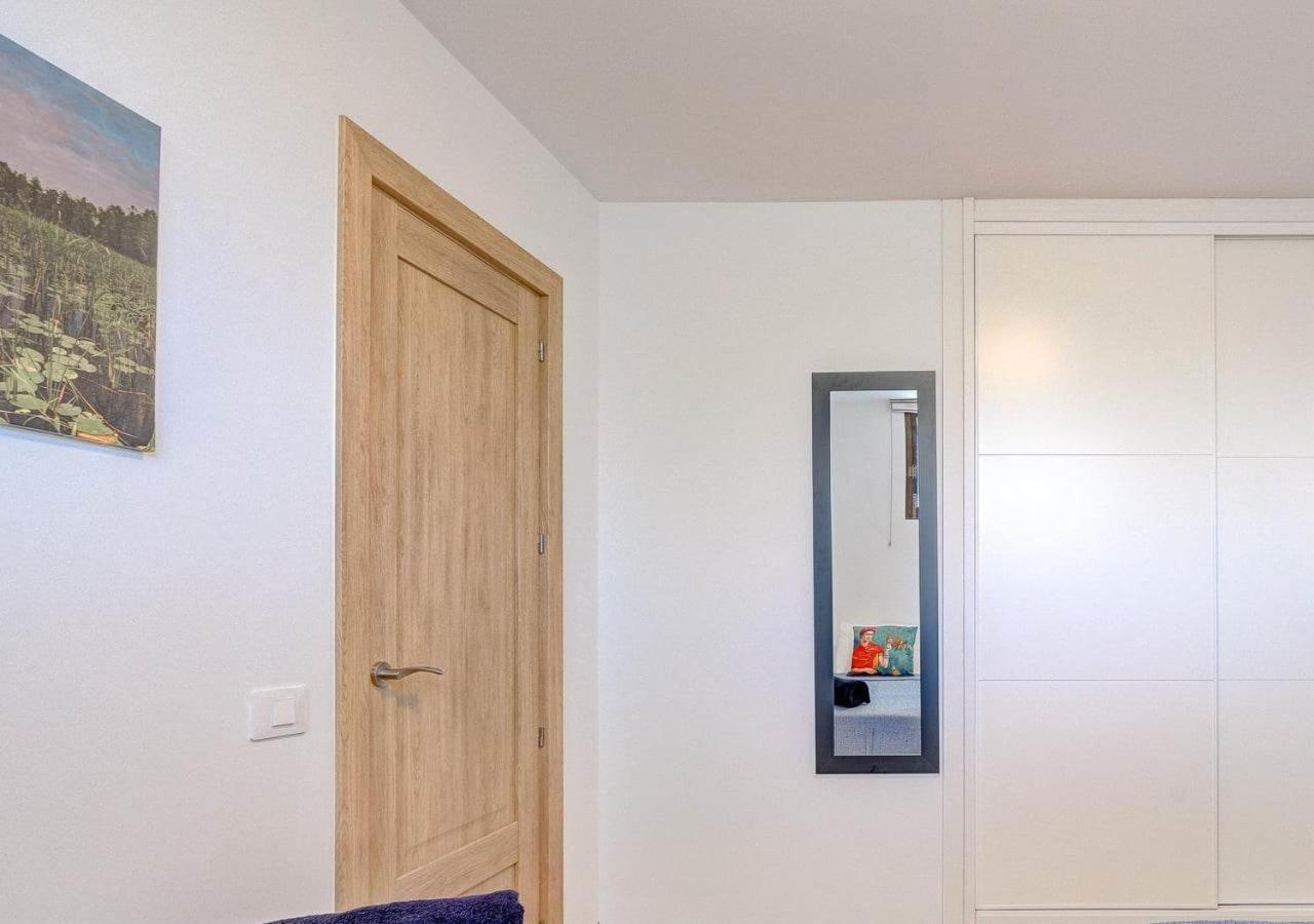 Stylish Flat And Pool With 3 Rooms, Sleeps 6, Los Cristianos Los Cristianos  Exterior foto
